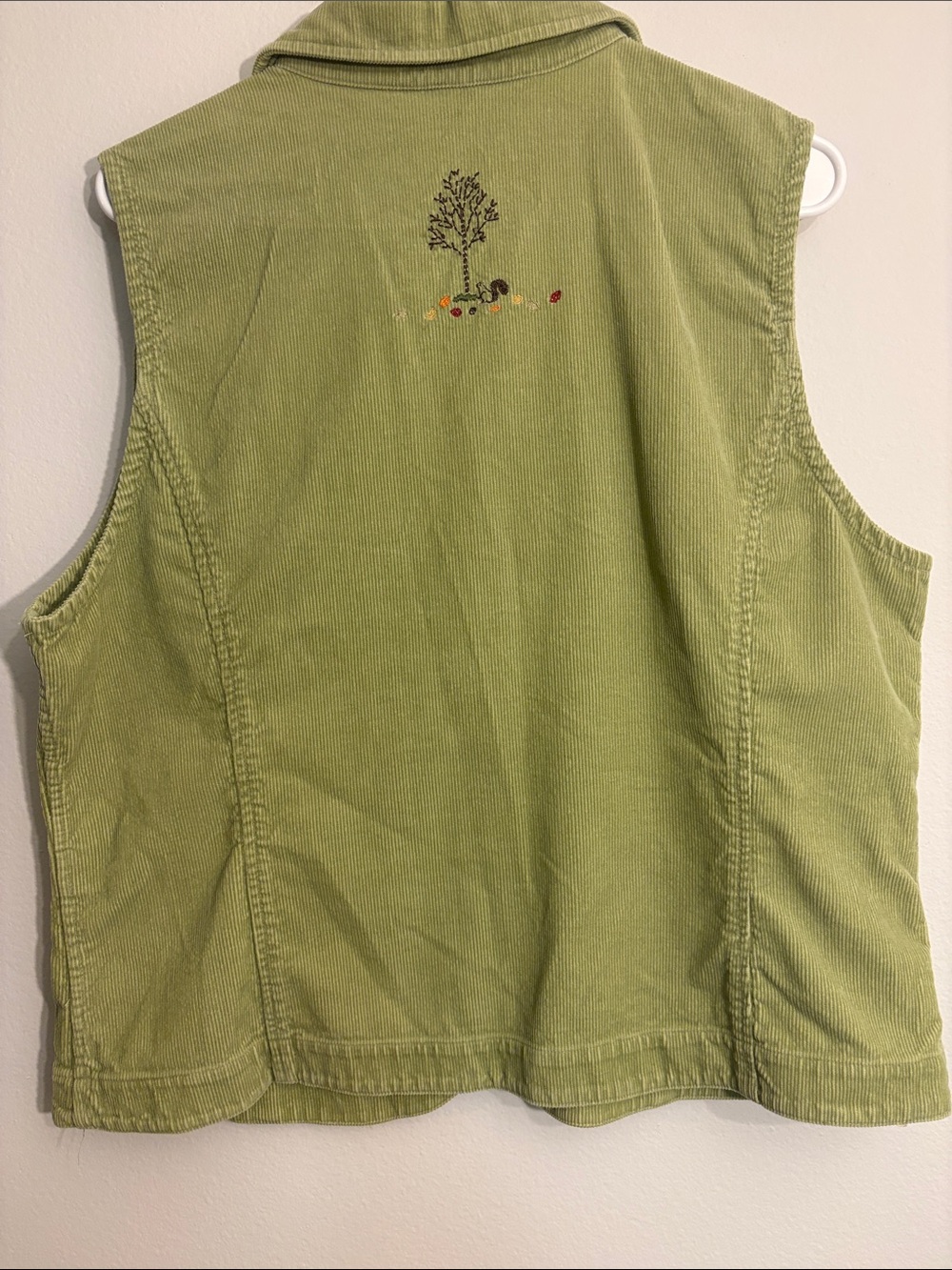 Christopher and banks Corduroy Embroidered Green Sleeveless vest - Picture 8 of 9